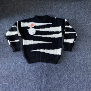 Black and White Sweatshirt