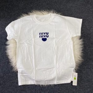 White Roundneck with black nivu design