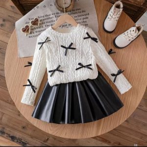 Black and white cream and top set