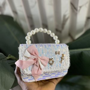Mini beaded bag with pink bow