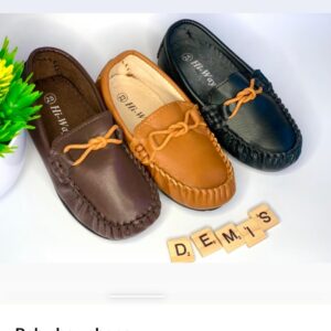 Boys old brown shoe